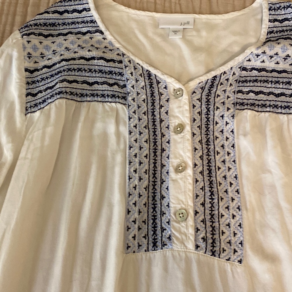 J.Jill Embroidered Lightweight Top